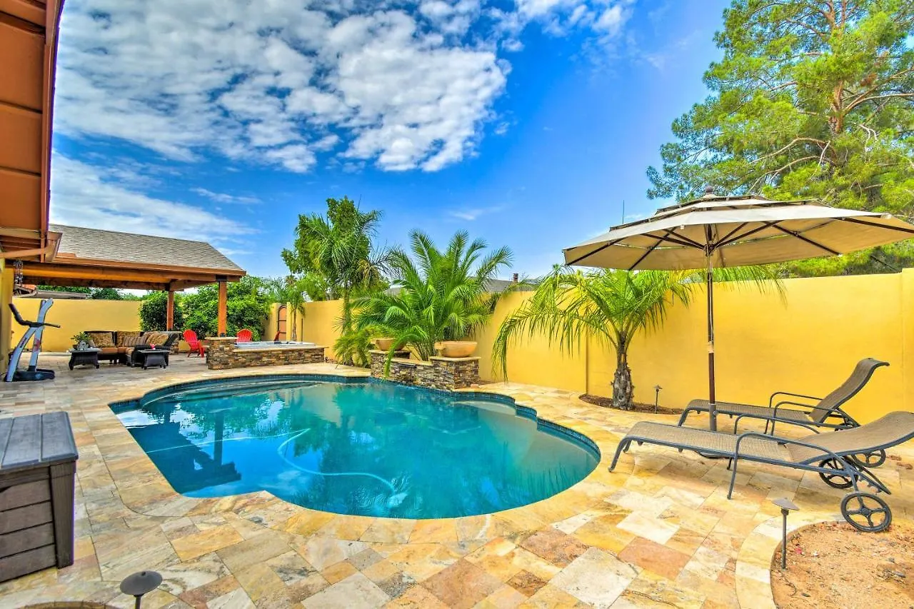 Scottsdale Oasis With Private Pool And Hot Tub! Villa