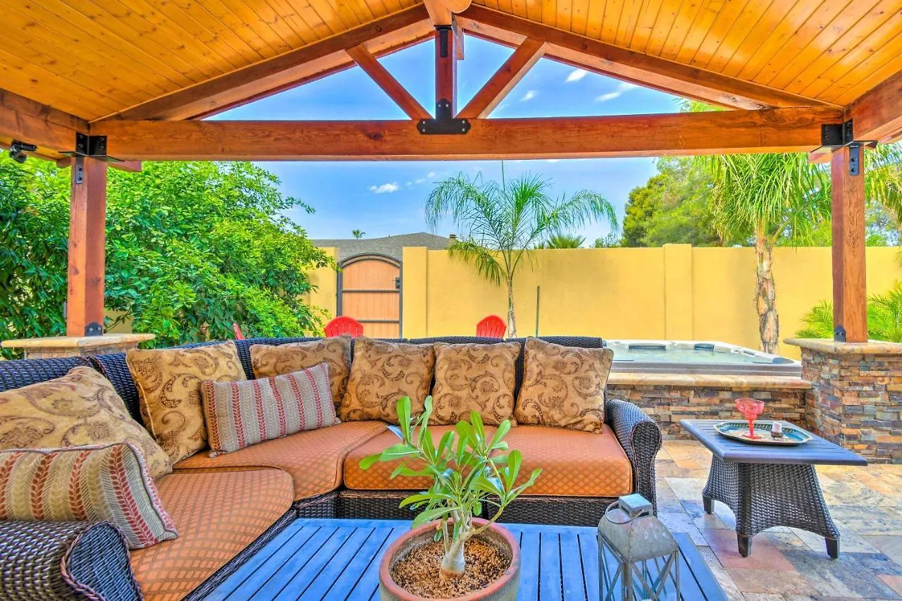 Feriehus Scottsdale Oasis With Private Pool And Hot Tub! Villa